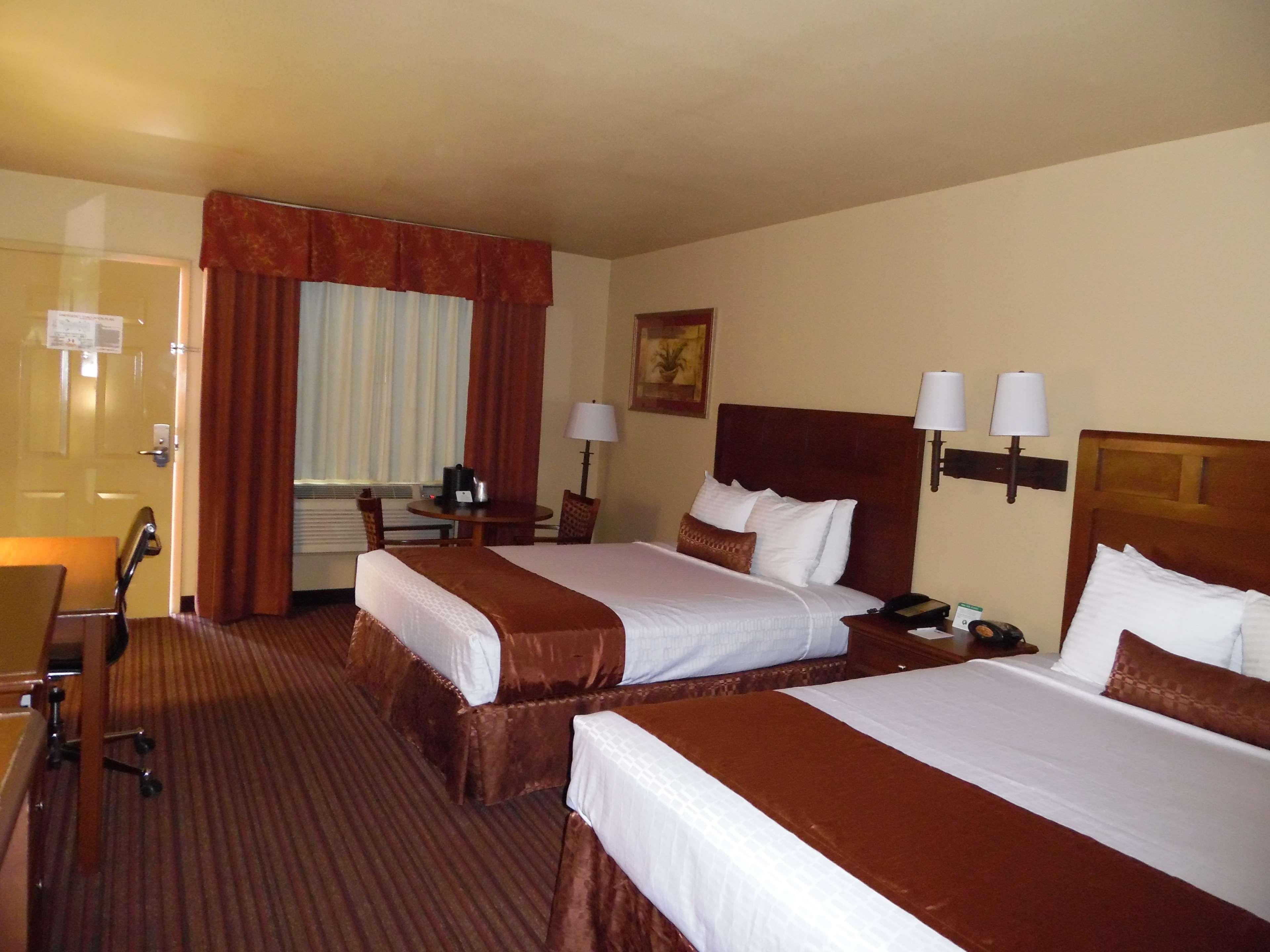 Best Western Dos Rios Junction Bagian luar foto